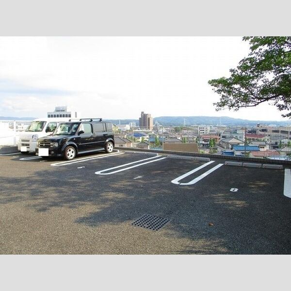 カンタービレ 駐車場