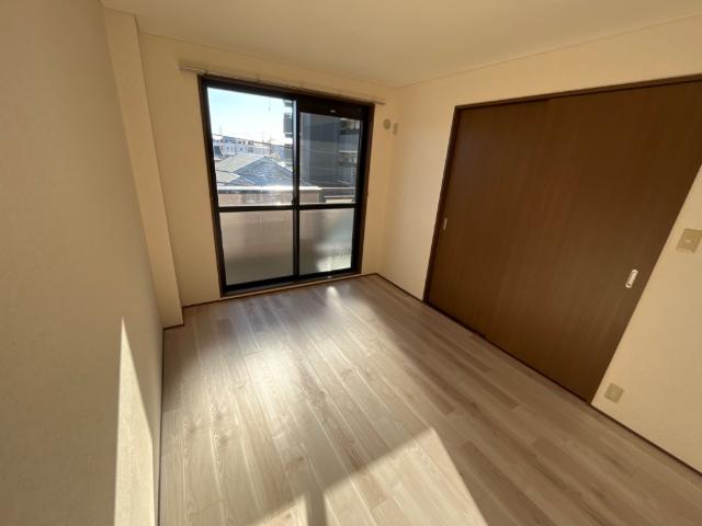 グランディール茅ヶ崎305号室 室内