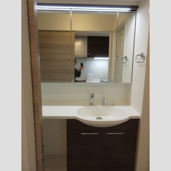 アンジュール大谷口303号室 洗髪洗面化粧台