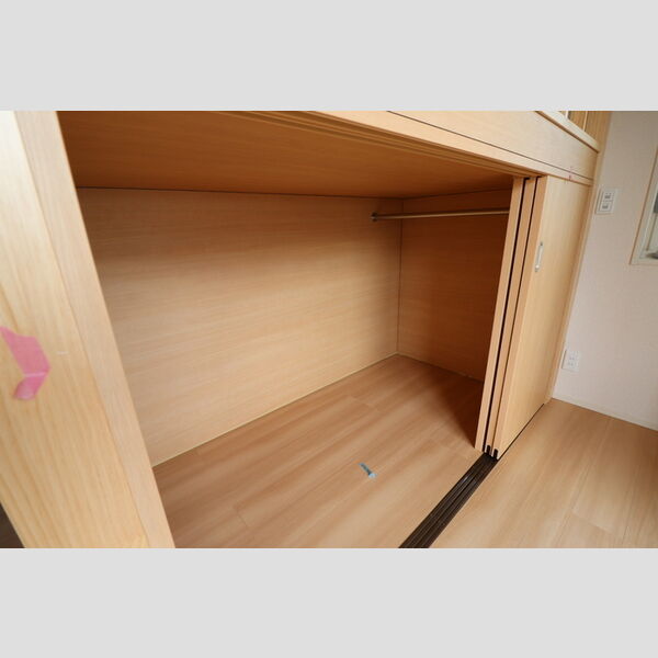 ライズ生田301号室 収納