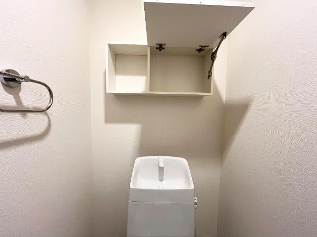 Luminous coat 上部収納