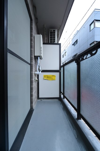 ライオンズプラザ上野毛2階 バルコニー