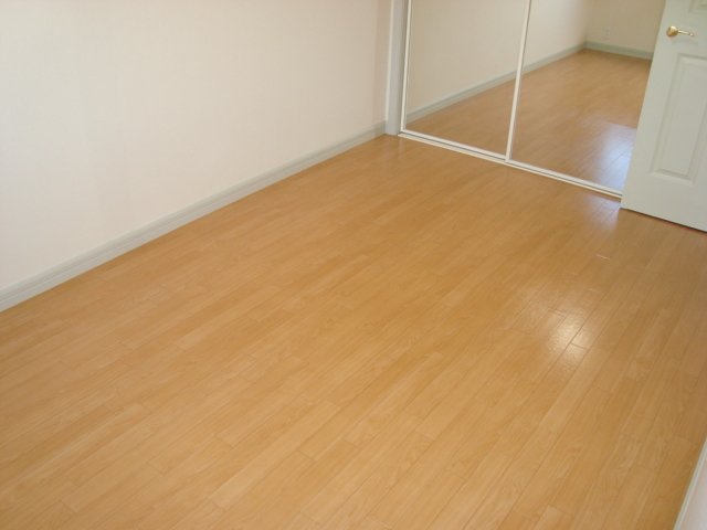 エバーガーデン 洋室