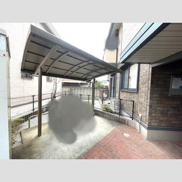 ボヌール201号室 駐輪場