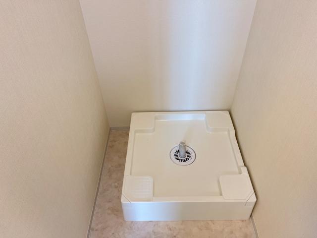 プリオーレおおたかの森203号室 洗濯機置場