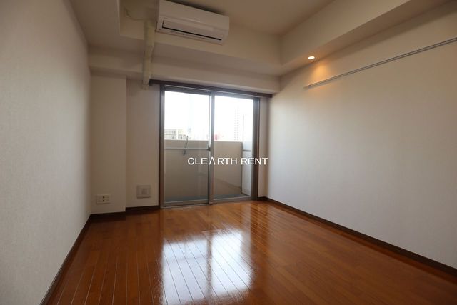 パレステュディオ新宿パークサイド10階 7.3帖のフローリング居室☆上層階