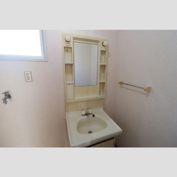 ヴィラモデルナ　B103号室 洗髪洗面化粧台