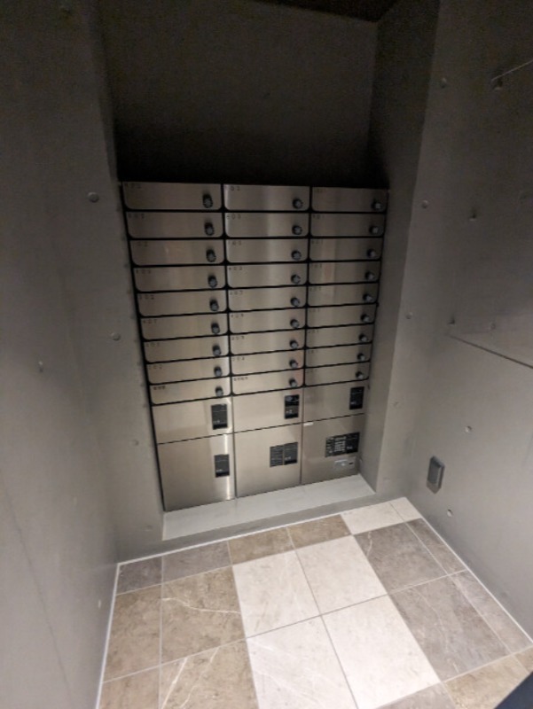 CREALpremier大森6階 メールコーナー