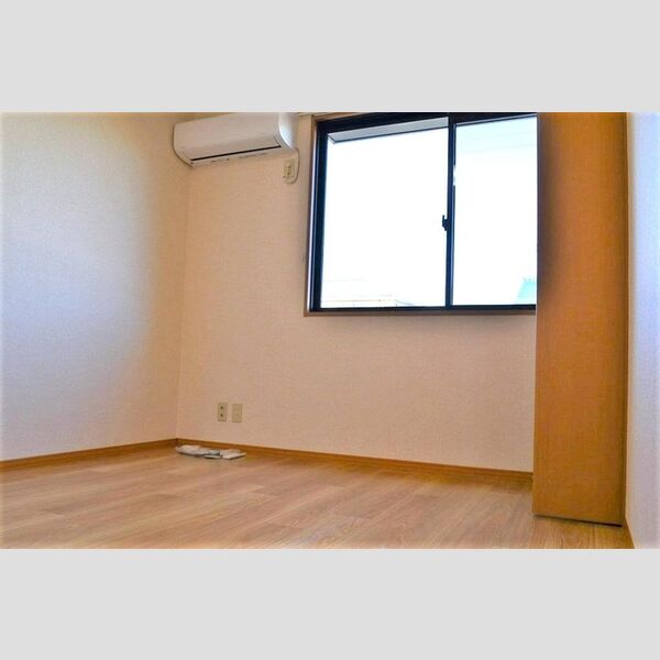 アルトインテルノ102号室 洋室②