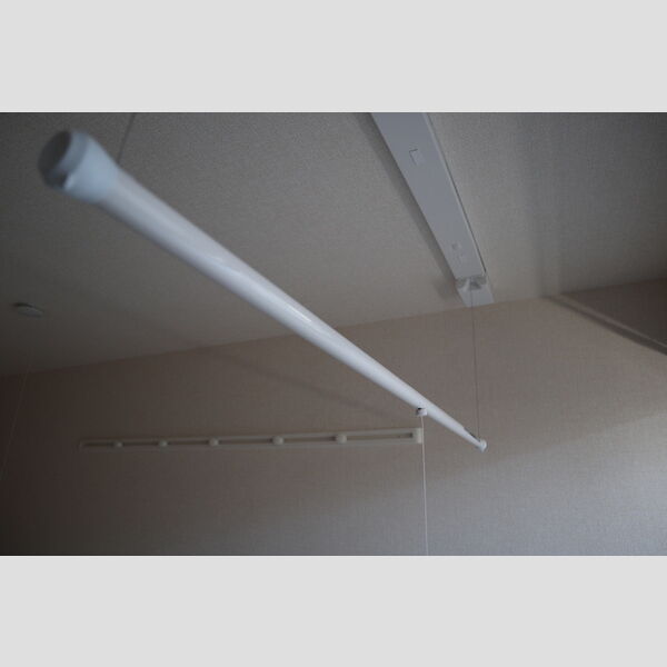 エンペラー　A303号室 室内物干し