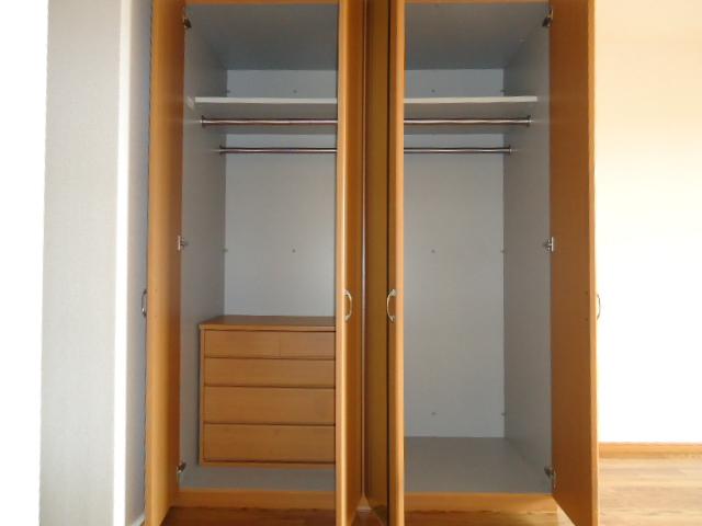 グランヴェール中島 クローゼット