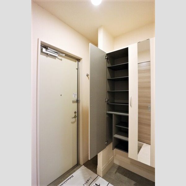 レガーメ105号室 シューズボックス