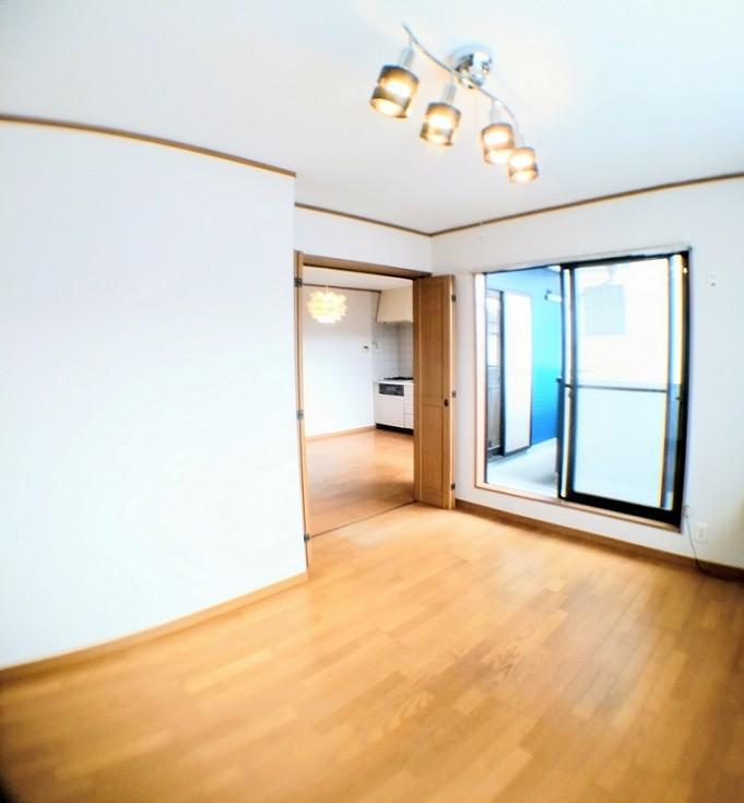 ブルーハイムふじみん 区切れるリビングダイニング