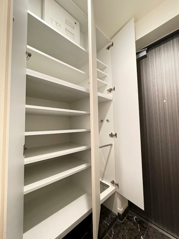 カージェ文京千石2階 収納