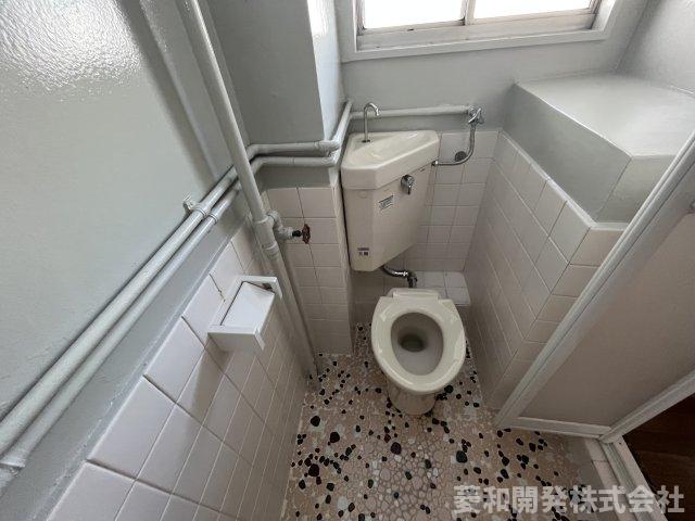 第一マンション3階 トイレ