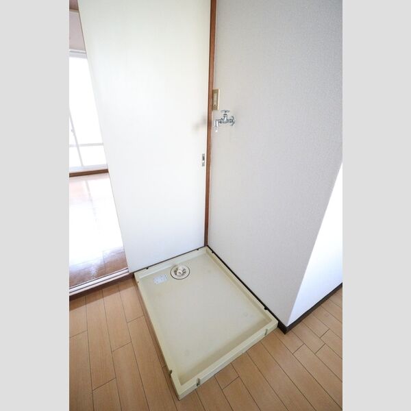 シティハイツヒロセB7号室 室内洗濯機置場