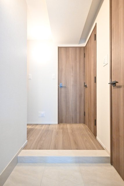 シェフルール鶴見　ＳＴＡＴＩＯＮ　ＯＮＥ 玄関