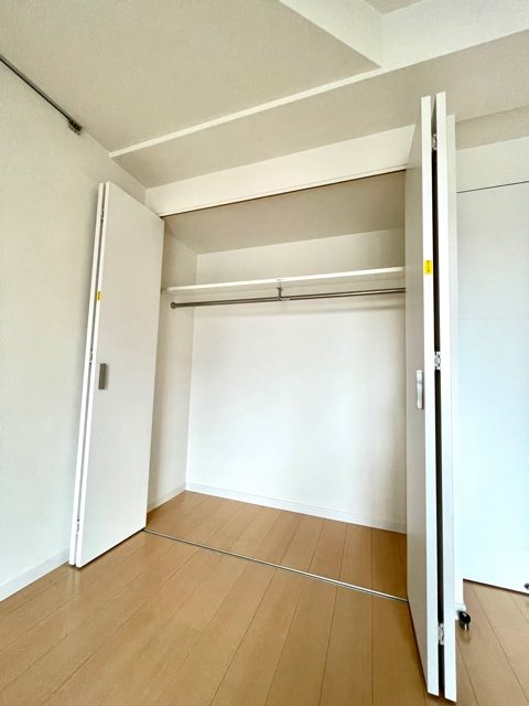 レジディア四谷三丁目2階 収納