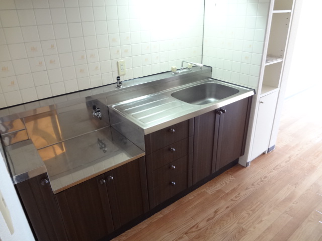 サンモールパレスＢ棟0106号室 キッチン