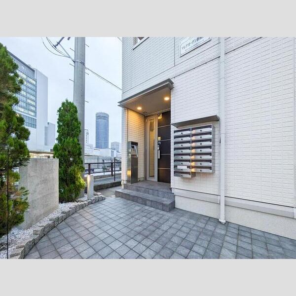 マレアガーデン新横浜A エントランス