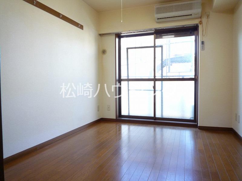 レジデンス中野 リビング