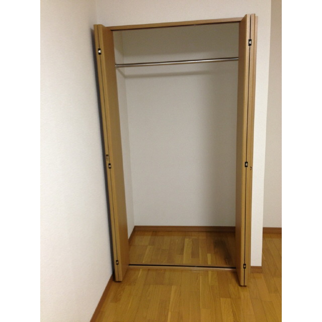 アンプルール クラージュ 逗子A 内観