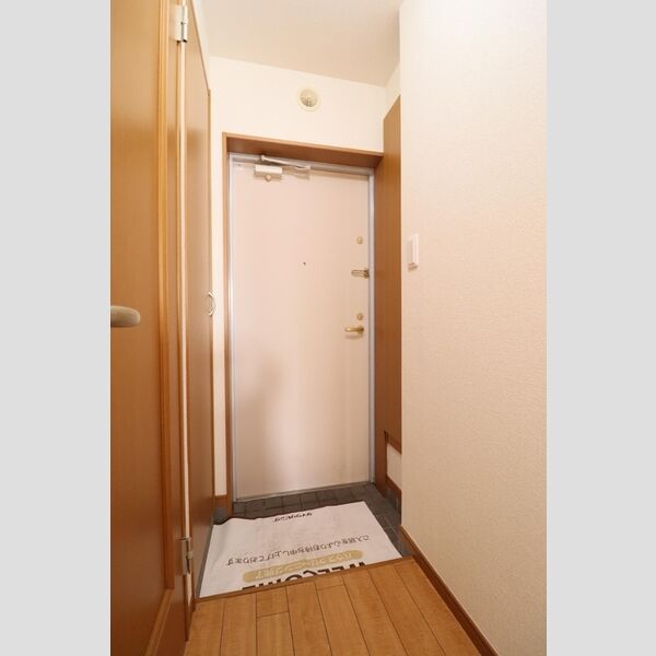 サンウィングS Ⅱ208号室 玄関