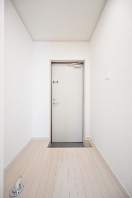 ＡＰＴ西新井1階 玄関