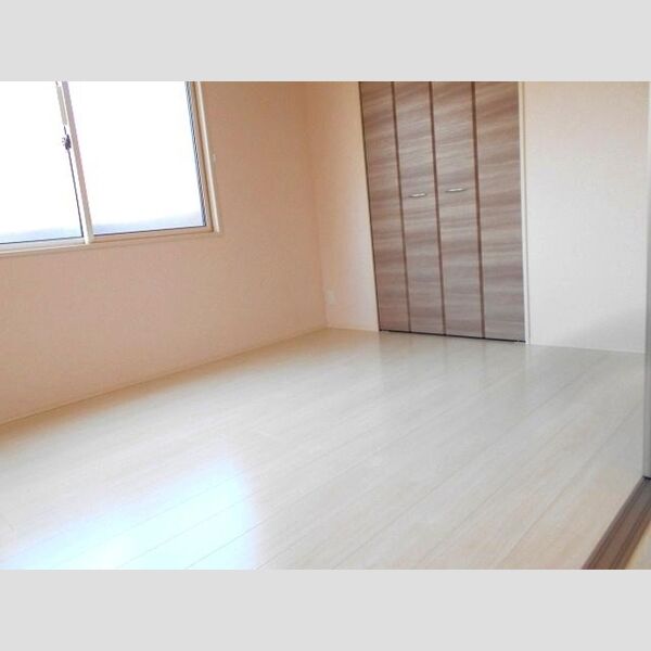 セレシェイラ弐番館103号室 洋室6.25帖