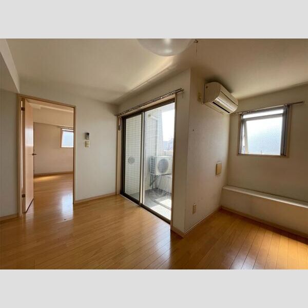 アイル池袋NORTH弐番館801号室 玄関