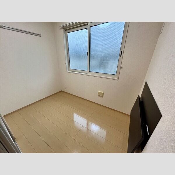 アークTOWA201号室 北側洋室