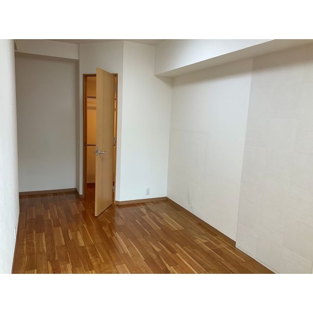 ファミリーフィールズ大宮壱番館103号室 リビング