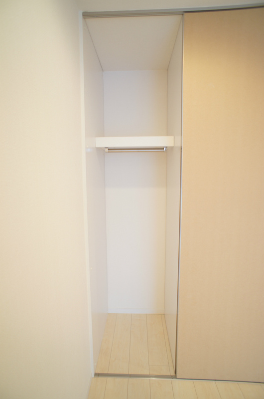 リブリ・N2階 収納