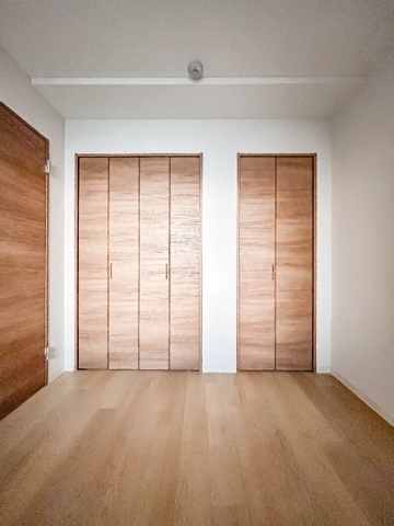 Ｌｉｂｅｒｔｅ沼袋1階 寝室