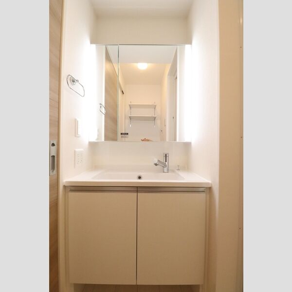 アヴァンス富士見町 洗髪洗面化粧台