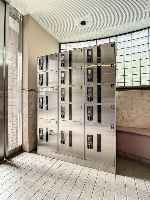 ドルチェ目白台2階 宅配BOX