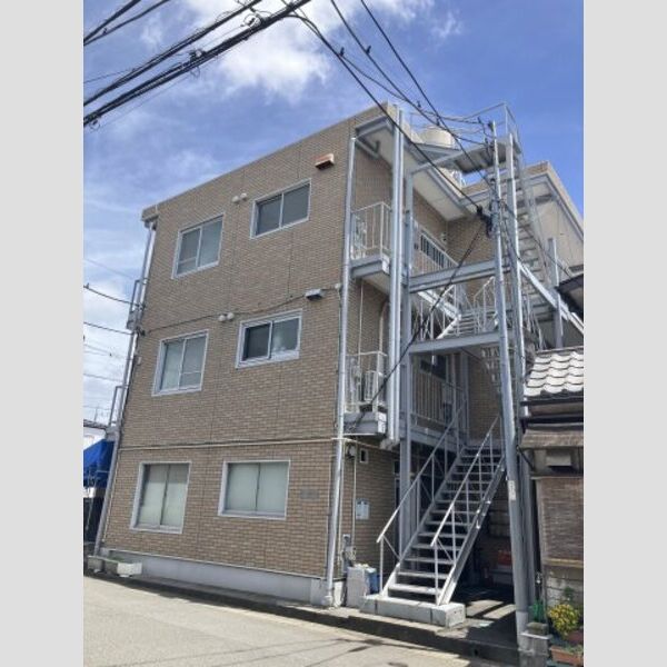 コーポモナミの外観画像