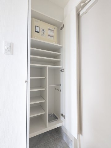 エムジー目黒駅前1003号室 収納