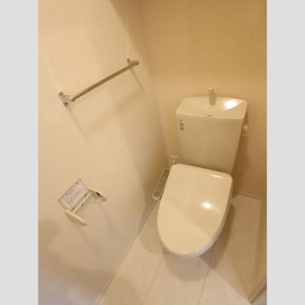 ルミエールK203号室 トイレ