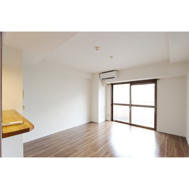 セジュール妻田105号室 内観