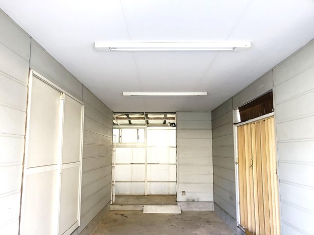 みずほ台ガレージ付き戸建 セキュリティばっちり！室内直結の広々ガレージ！