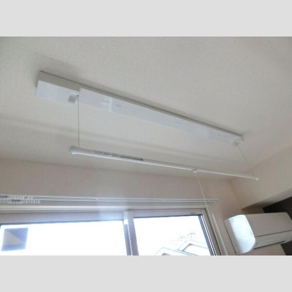 フリージア ヒルズ202号室 室内物干し