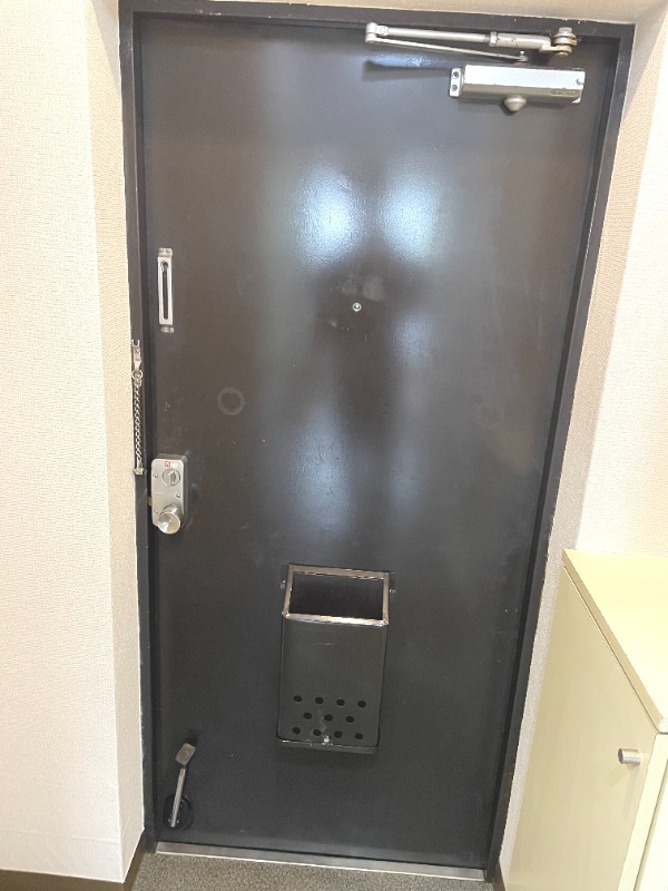 クロノス座間2階 玄関