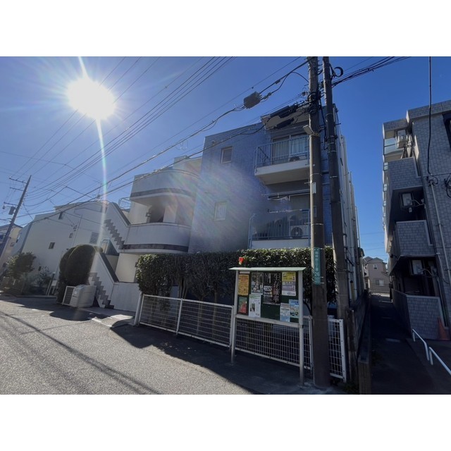 スペースラパン 外観