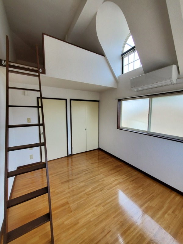 ミラノII2階 内装