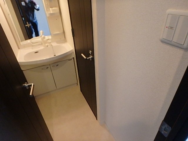 ヴァレッシア尾久シティ 洗面