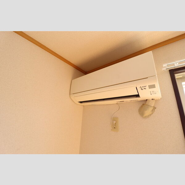 サンモールおゆみ野　B202号室 エアコン