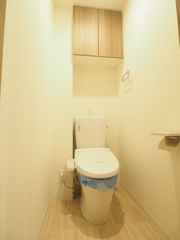 レジディア中目黒Ⅲ10階 トイレ