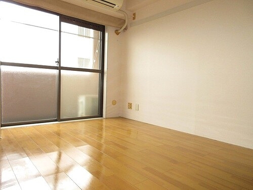 ニックハイム鶴見中央ビル7階 洋室１　※2026年03月撮影