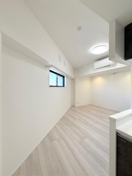 エレミ本蓮沼13階 リビング